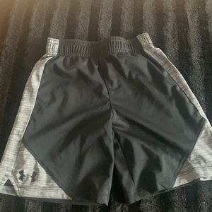 Under armour shorts, size 6, like new condition, black and grey